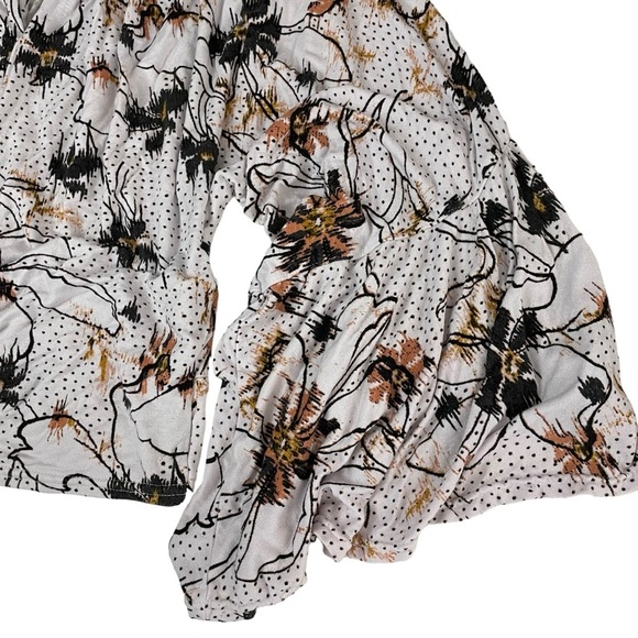 Free People Last Time Floral Draped Bell Sleeve Boho Top Medium - Picture 8 of 12